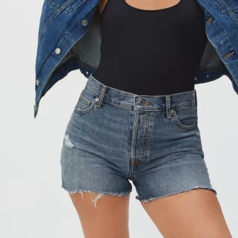 Everlane the relaxed 90 shorts